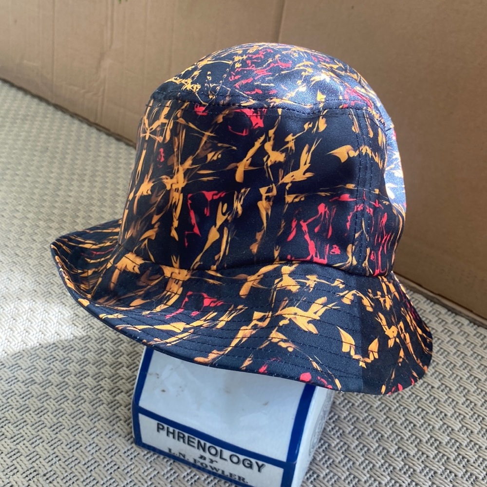 Bucket Hat